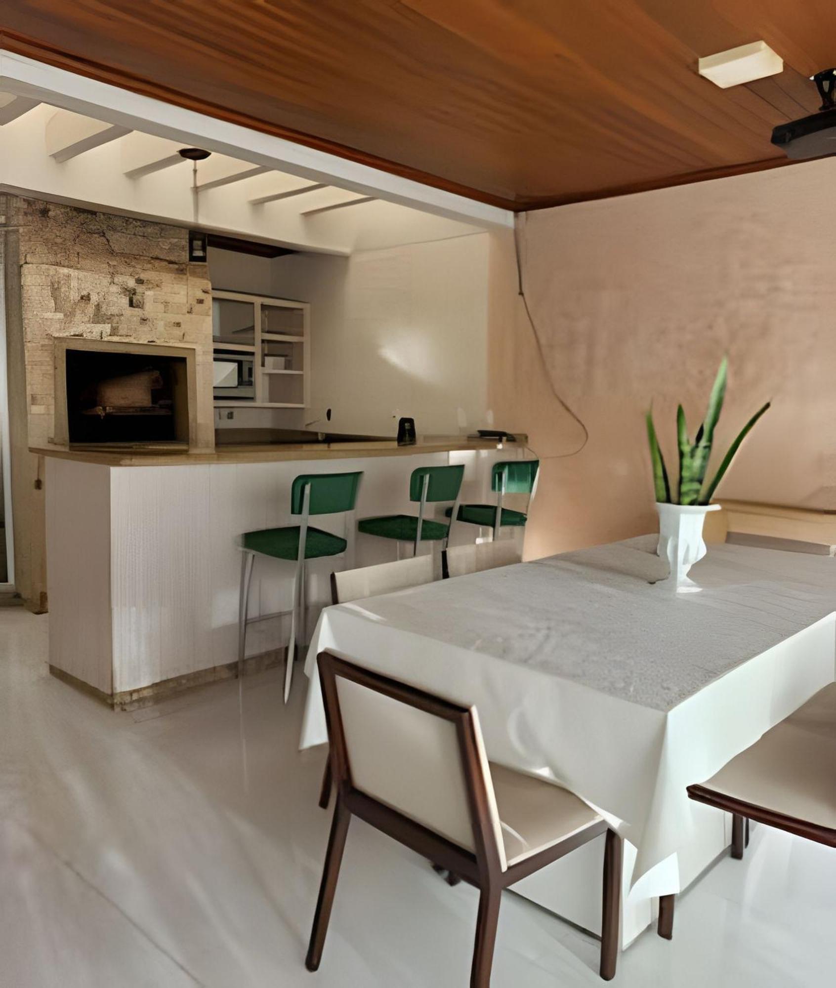 Sobrado Com 5 Suite 1 Quarto Piscina Churraqueira Ar Ate 20 Hospede Фос-ду-Игуасу Экстерьер фото
