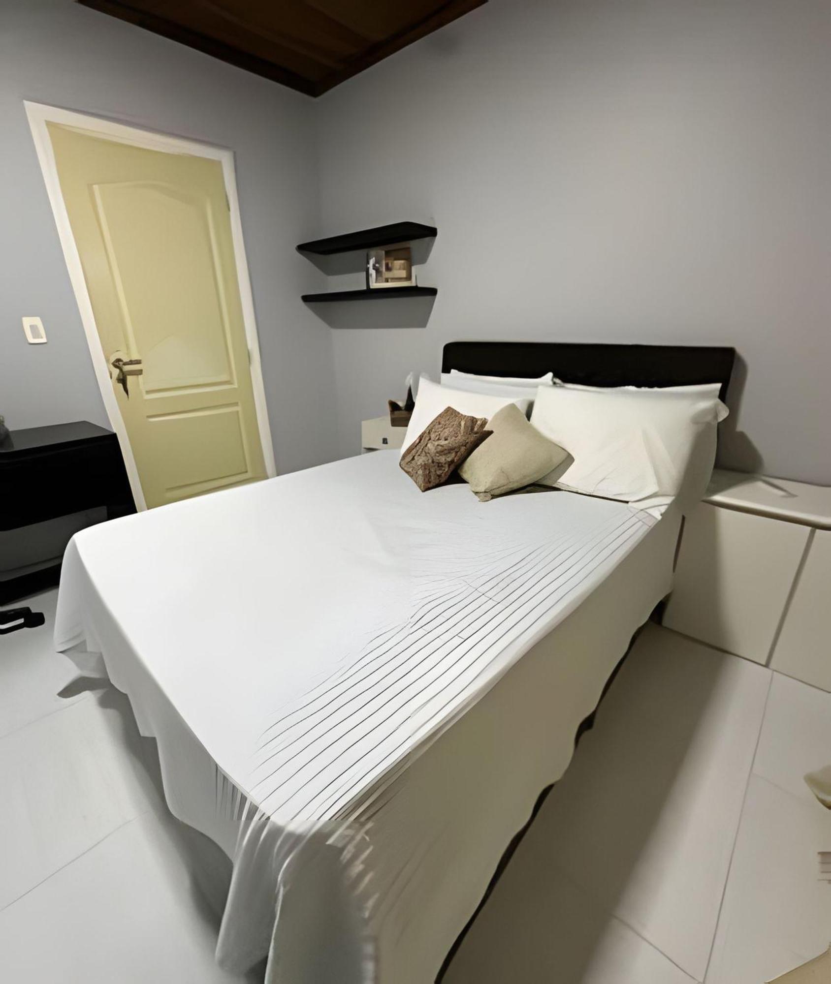 Sobrado Com 5 Suite 1 Quarto Piscina Churraqueira Ar Ate 20 Hospede Фос-ду-Игуасу Экстерьер фото