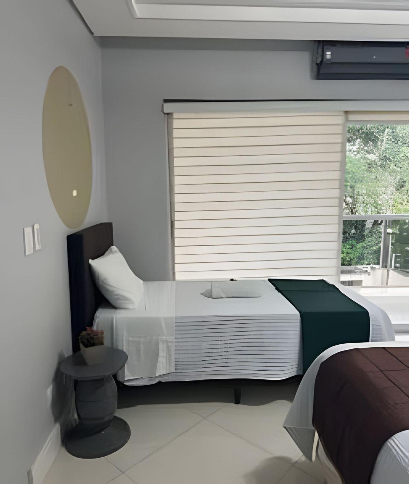 Sobrado Com 5 Suite 1 Quarto Piscina Churraqueira Ar Ate 20 Hospede Фос-ду-Игуасу Экстерьер фото