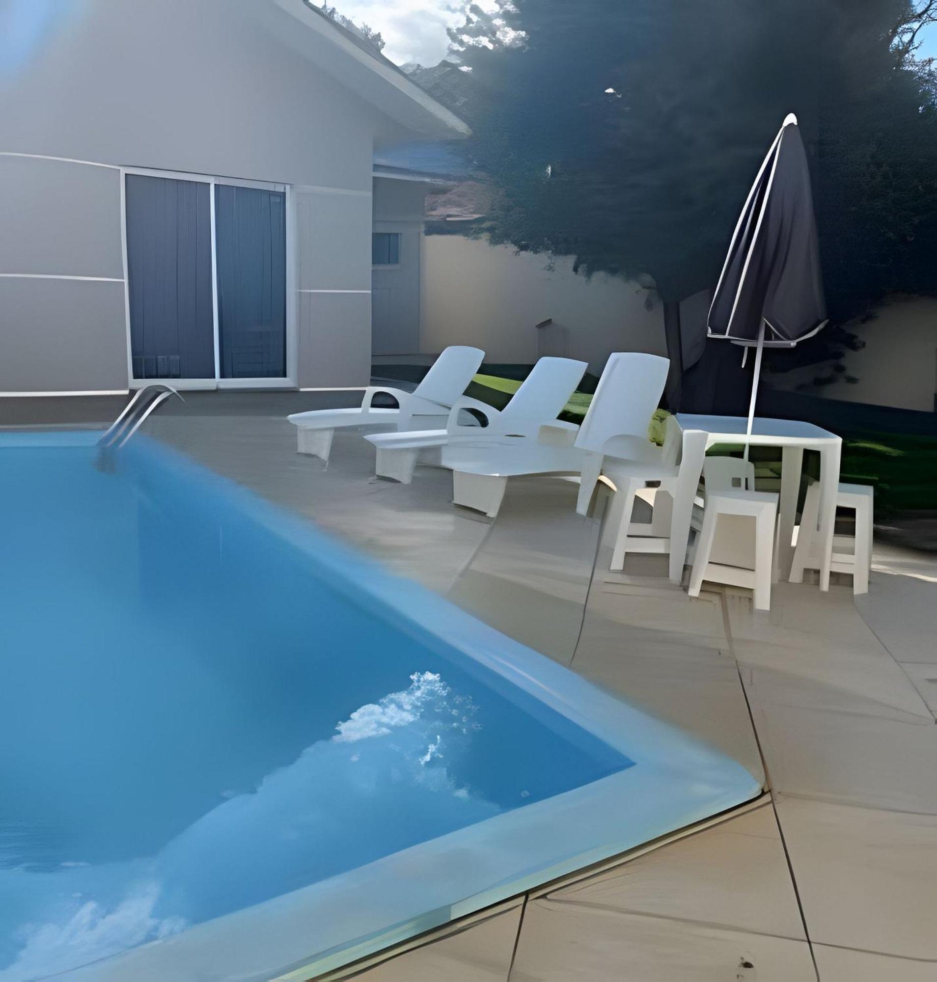 Sobrado Com 5 Suite 1 Quarto Piscina Churraqueira Ar Ate 20 Hospede Фос-ду-Игуасу Экстерьер фото