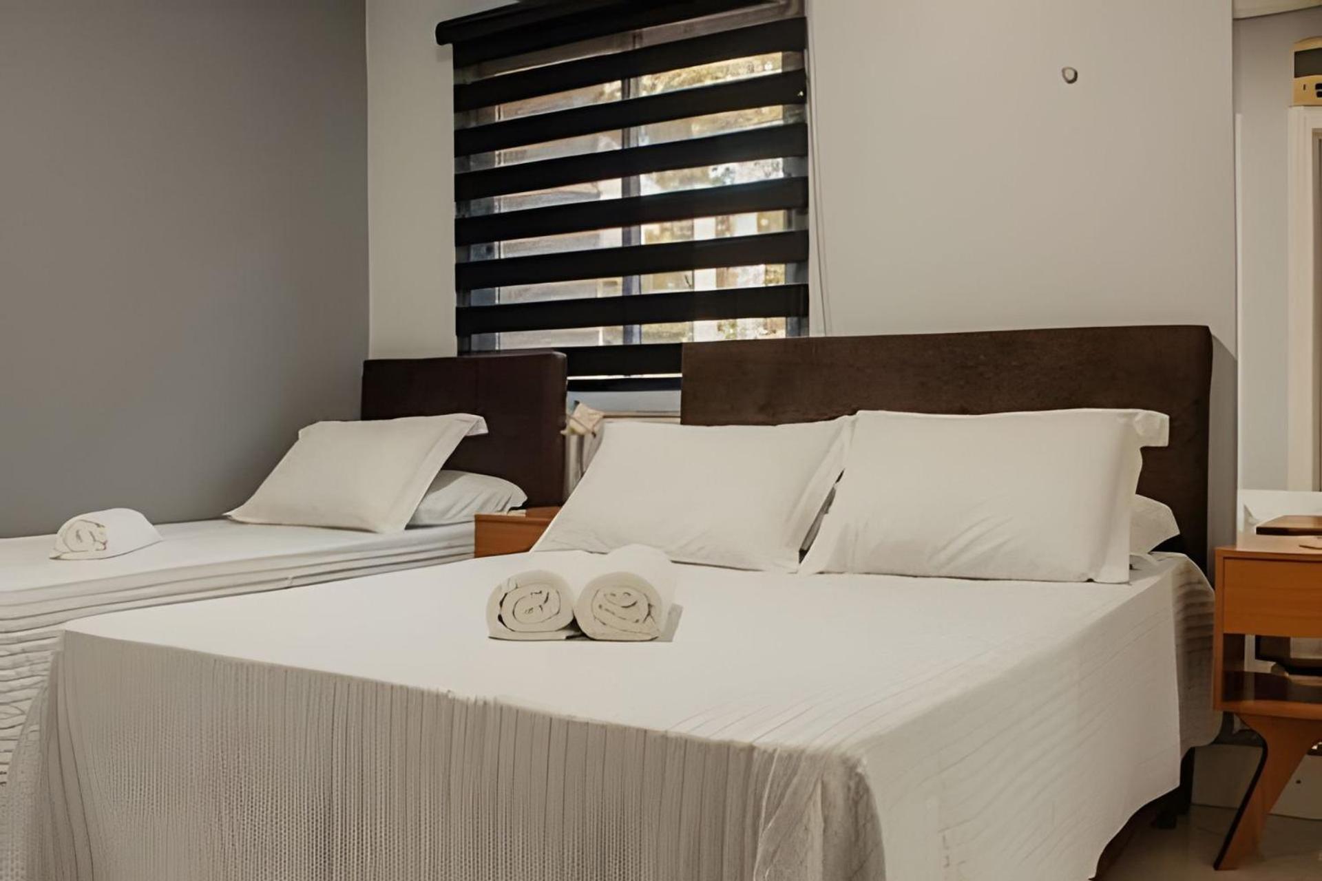 Sobrado Com 5 Suite 1 Quarto Piscina Churraqueira Ar Ate 20 Hospede Фос-ду-Игуасу Экстерьер фото